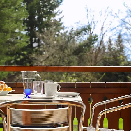 Azurite 12 By Interhome *